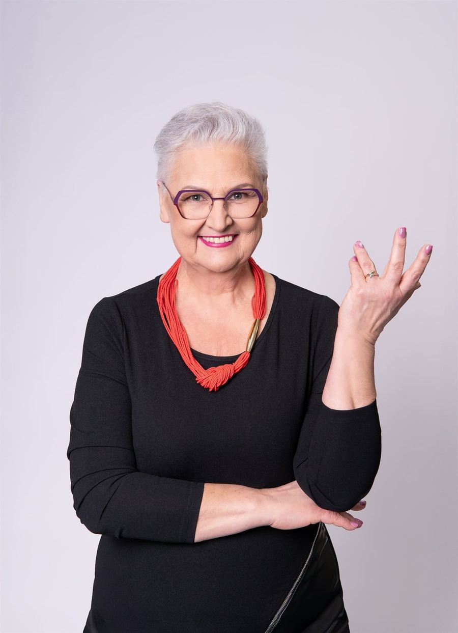Beata Borucka, „Mądra Babcia”, twarz Silver TV